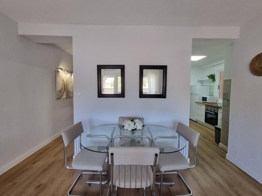 Aguadulce, Apto Santa Monica 2 Hab Con Terraza, Aire, Wifi, A 5 Min De La Playa アグアドゥルセ エクステリア 写真
